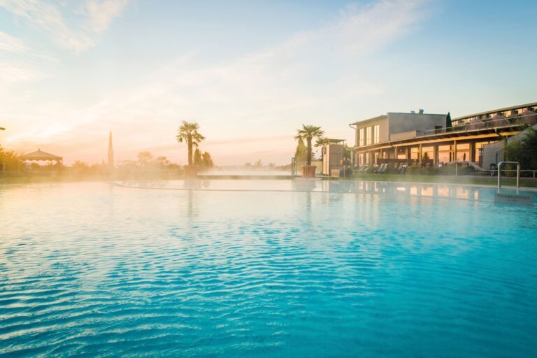 3_Larimar-Poollandschaft